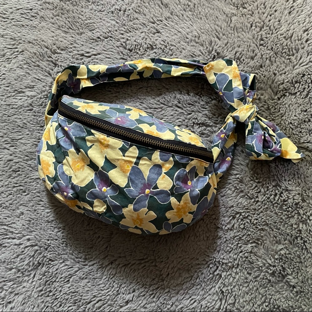Vintage Banana Republic Fanny pack